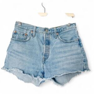 Levi’s 501 Light Wash Denim Cotton Shorts Women’s - Size 28